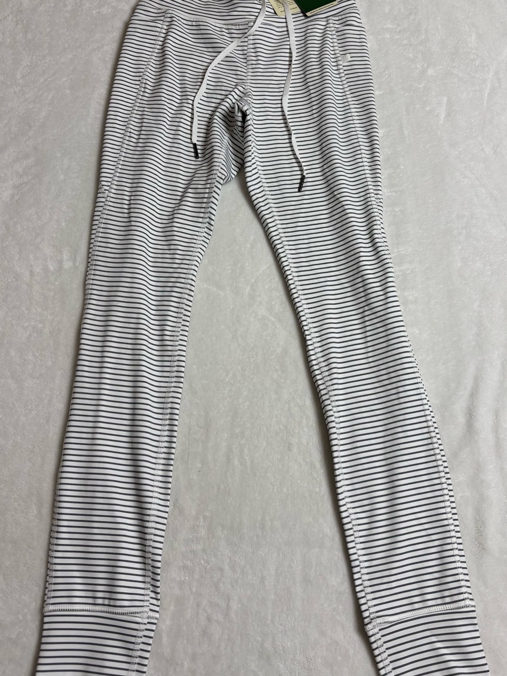 HALARA Kids White and Black Striped Leggings